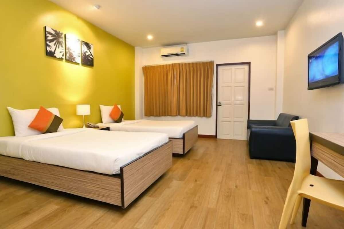 Desk, rollaway beds, free WiFi, bed sheets