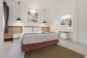 经典平房, 1 间卧室, 花园景观 (Tropical Bungalow) | 客房内保险箱、特色装修、办公桌、隔音