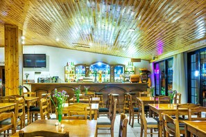 酒吧（店内）