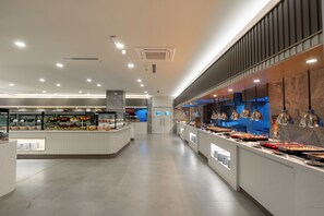 Free daily buffet breakfast - Side Breeze Hotel - All Inclusive (Manavgat)