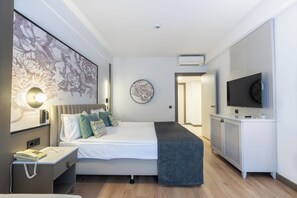 Ropa de cama de alta calidad y artículos del minibar gratis 