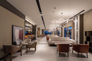 Sala de estar en el lobby