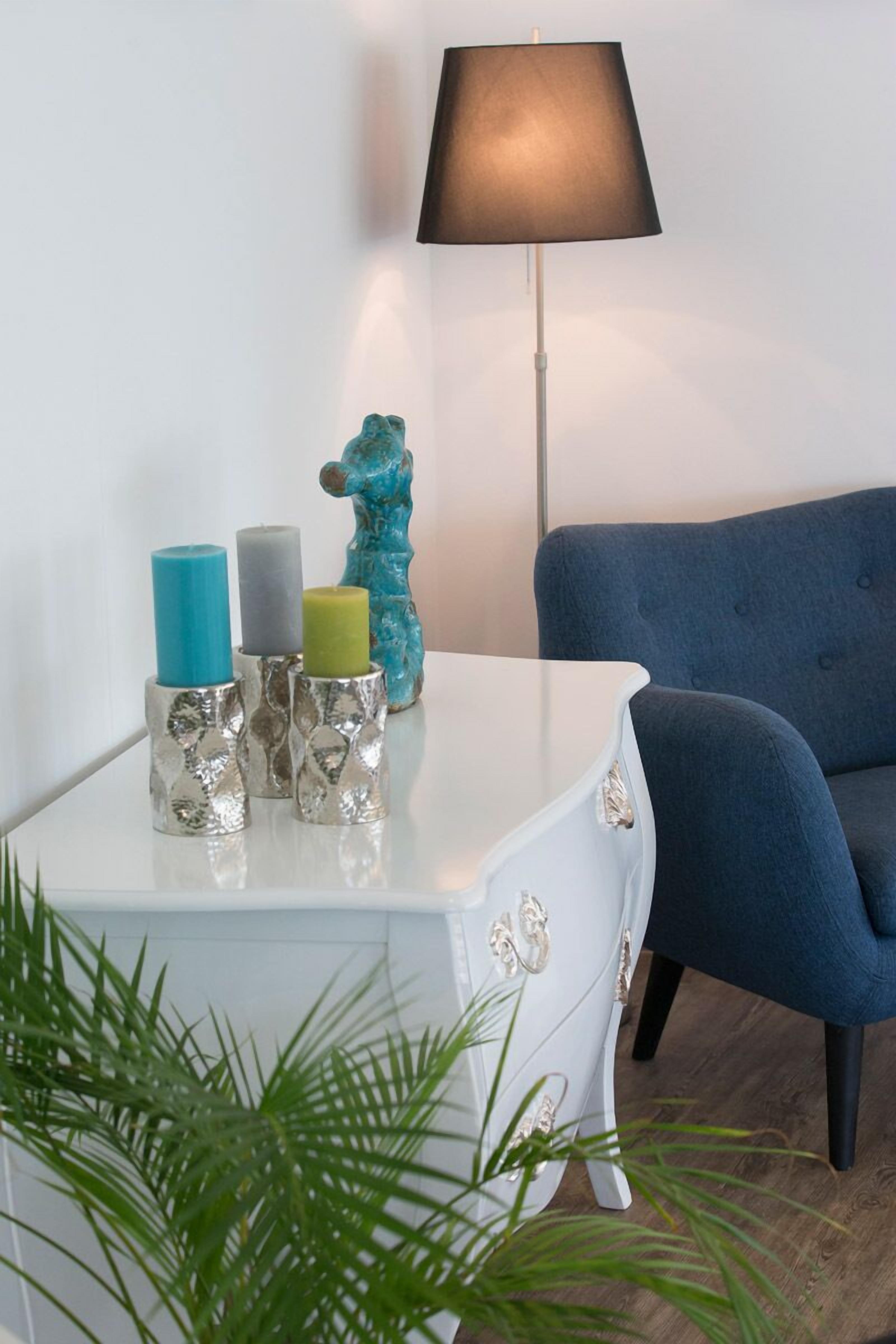 daily buffet breakfast (eur 12 per person)