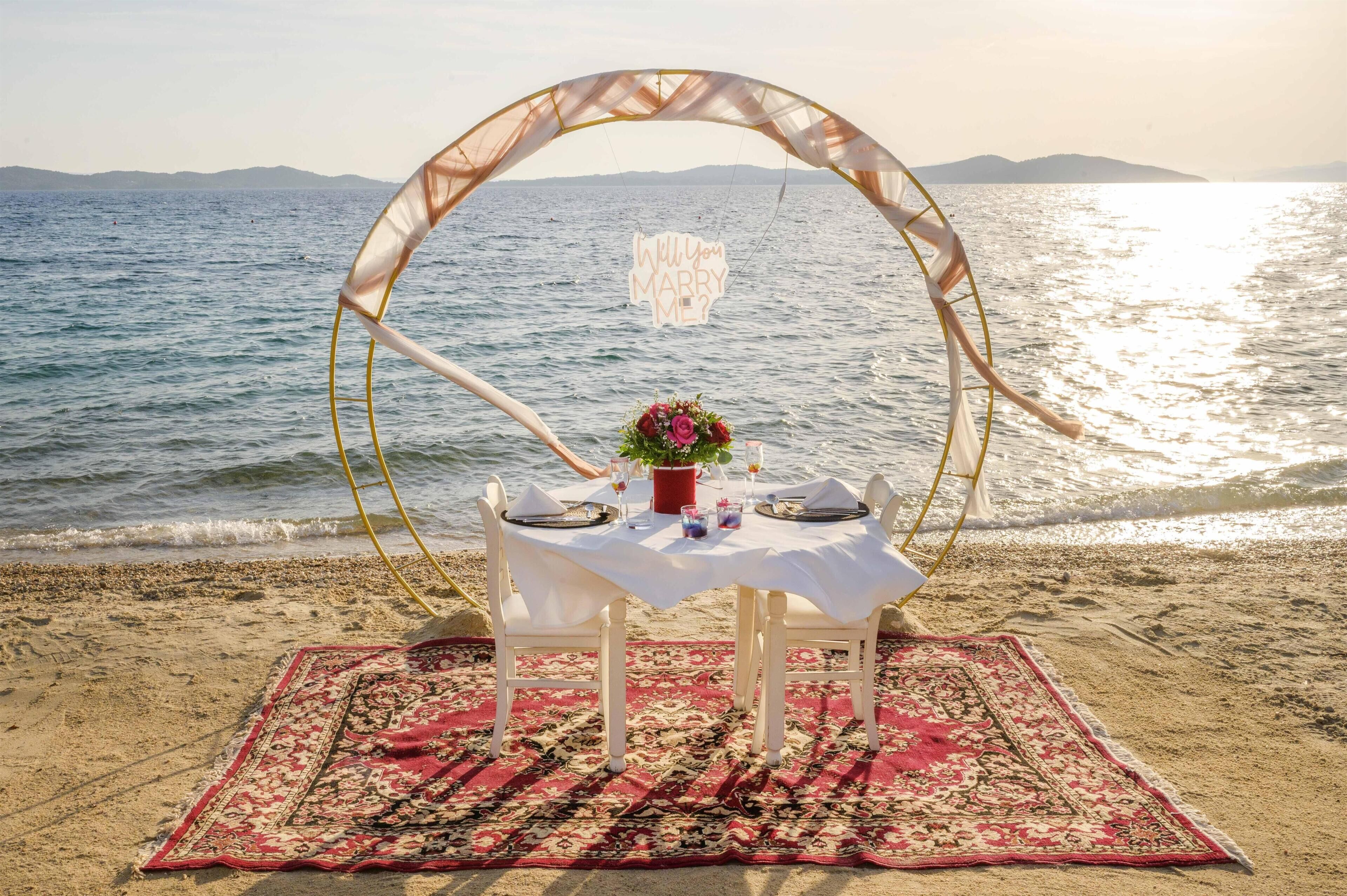 Plage privée, parasols, plongée sous-marine, snorkeling