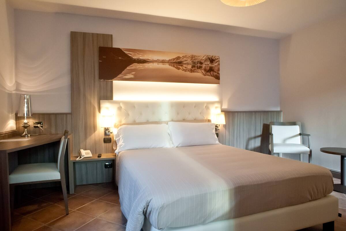 Habitación doble, para no fumadores, vista a la montaña | Ropa de cama de alta calidad y edredón