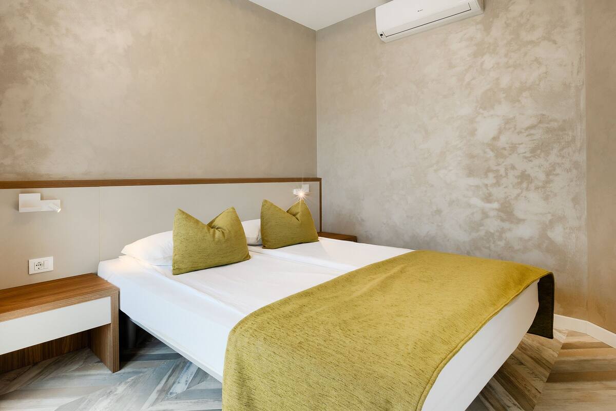 Family Quadruple Room, Multiple Beds | Premium bedding, desk, soundproofing, WiFi (free)