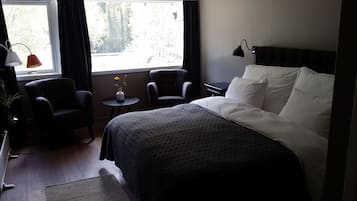 Wifi gratis y ropa de cama