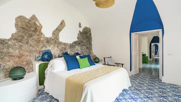 Family Suite, Balcony | 1 bedroom, hypo-allergenic bedding, down comforters, memory foam beds