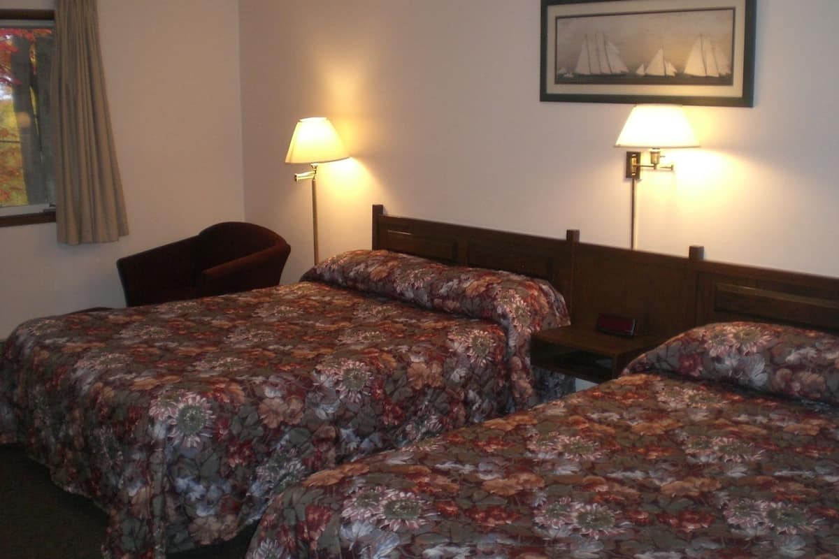 Standard Room, 2 Queen Beds, Non Smoking
