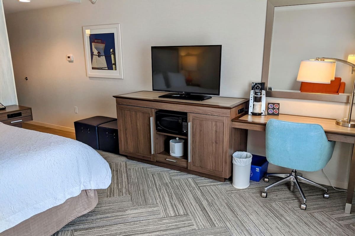 In-room safe, free cribs/infant beds, bed sheets