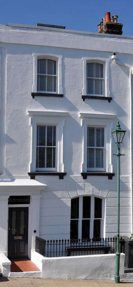 Bamboo Guesthouse — Bournemouth