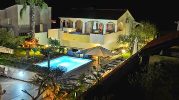 Luxury Apartment, 2 Bedrooms, Private Pool, Pool View | 1 bedroom, premium bedding, Tempur-Pedic beds, individually decorated