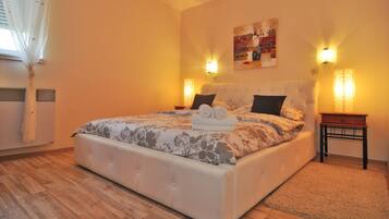 Apartment, 2 Bedrooms, Terrace, Pool View | 1 bedroom, premium bedding, Tempur-Pedic beds, individually decorated