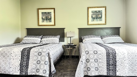 Double Room, 2 Queen Beds | Desk, iron/ironing board, cribs/infant beds, rollaway beds. Colonial Valley Motel