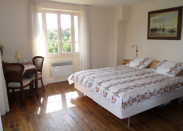 Royal Twin Room, Balcony