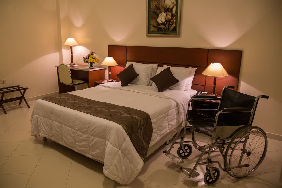 Premium bedding, minibar, in-room safe, desk