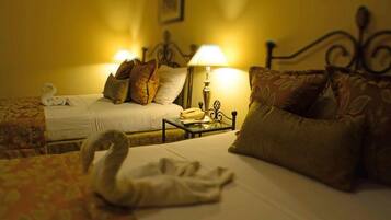 Cofres nos quartos, Wi-Fi de cortesia, roupa de cama