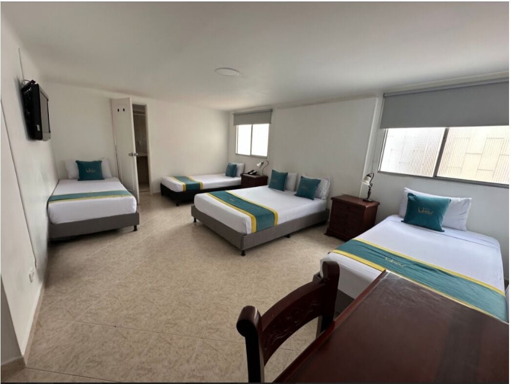 Habitación Quíntuple | Bettwäsche aus ägyptischer Baumwolle, hochwertige Bettwaren, Minibar