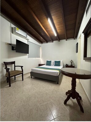 Standard Double Room | Egyptian cotton sheets, premium bedding, minibar, in-room safe