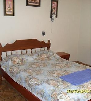Free cots/infant beds, rollaway beds, free WiFi
