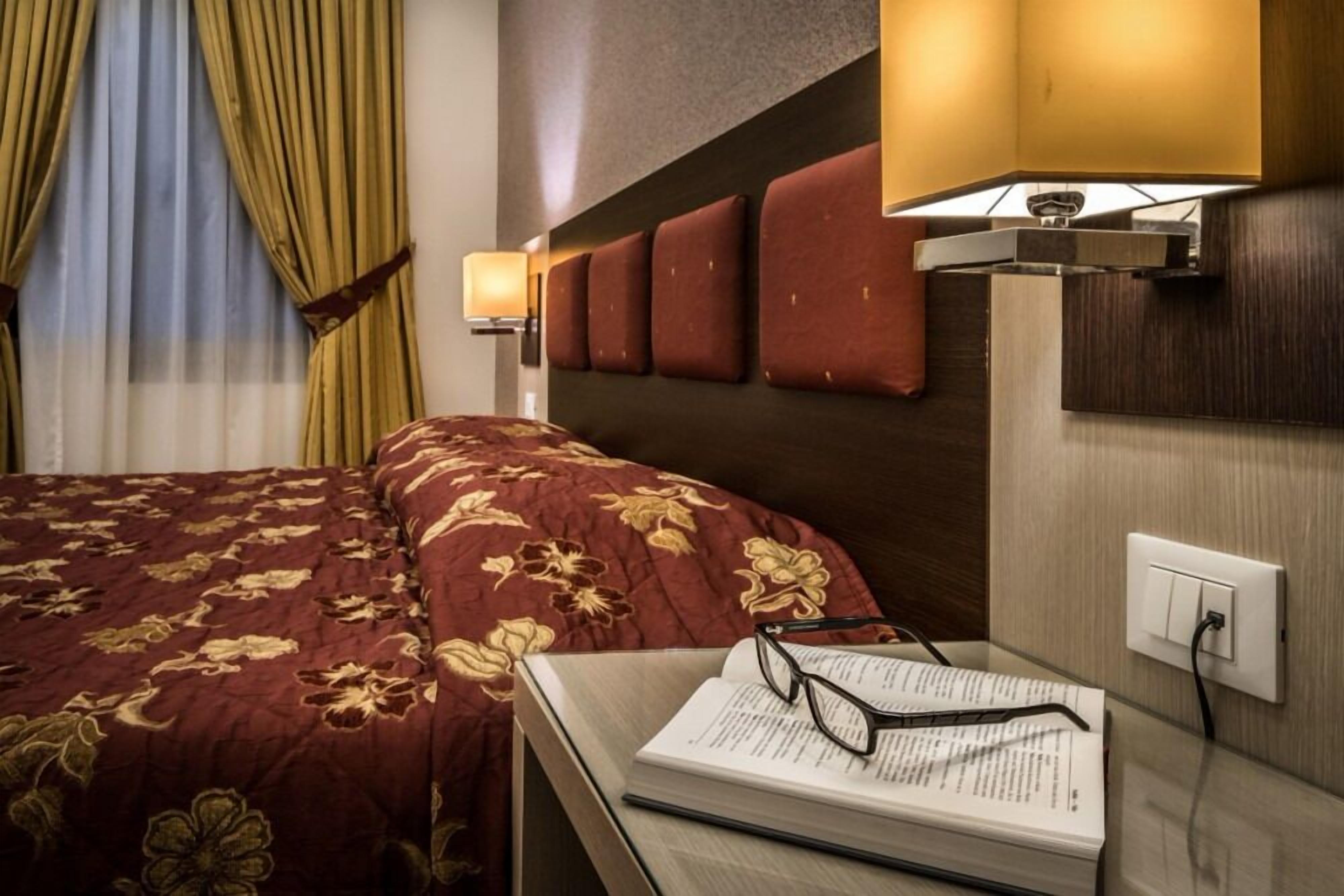 junior suite | 1 bedroom, minibar, in-room safe, free wifi