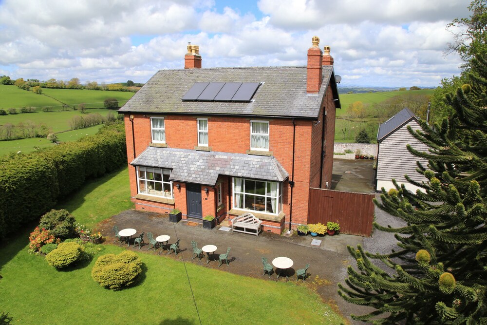 The Old Vicarage Dolfor image