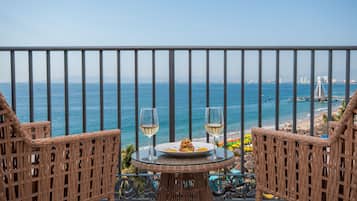 Almar Deluxe Suite Ocean View | View from room