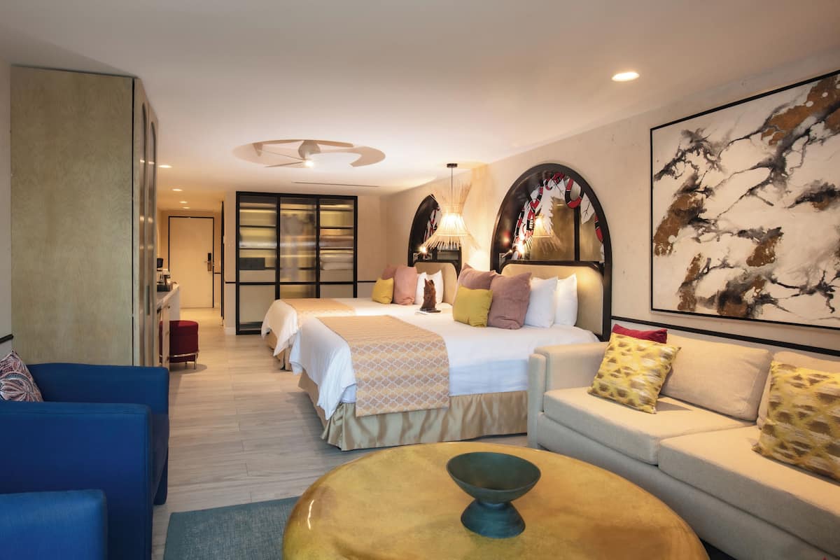 Luxury Studio Suite, Garden View (New) | 1 bedroom, premium bedding, minibar, in-room safe