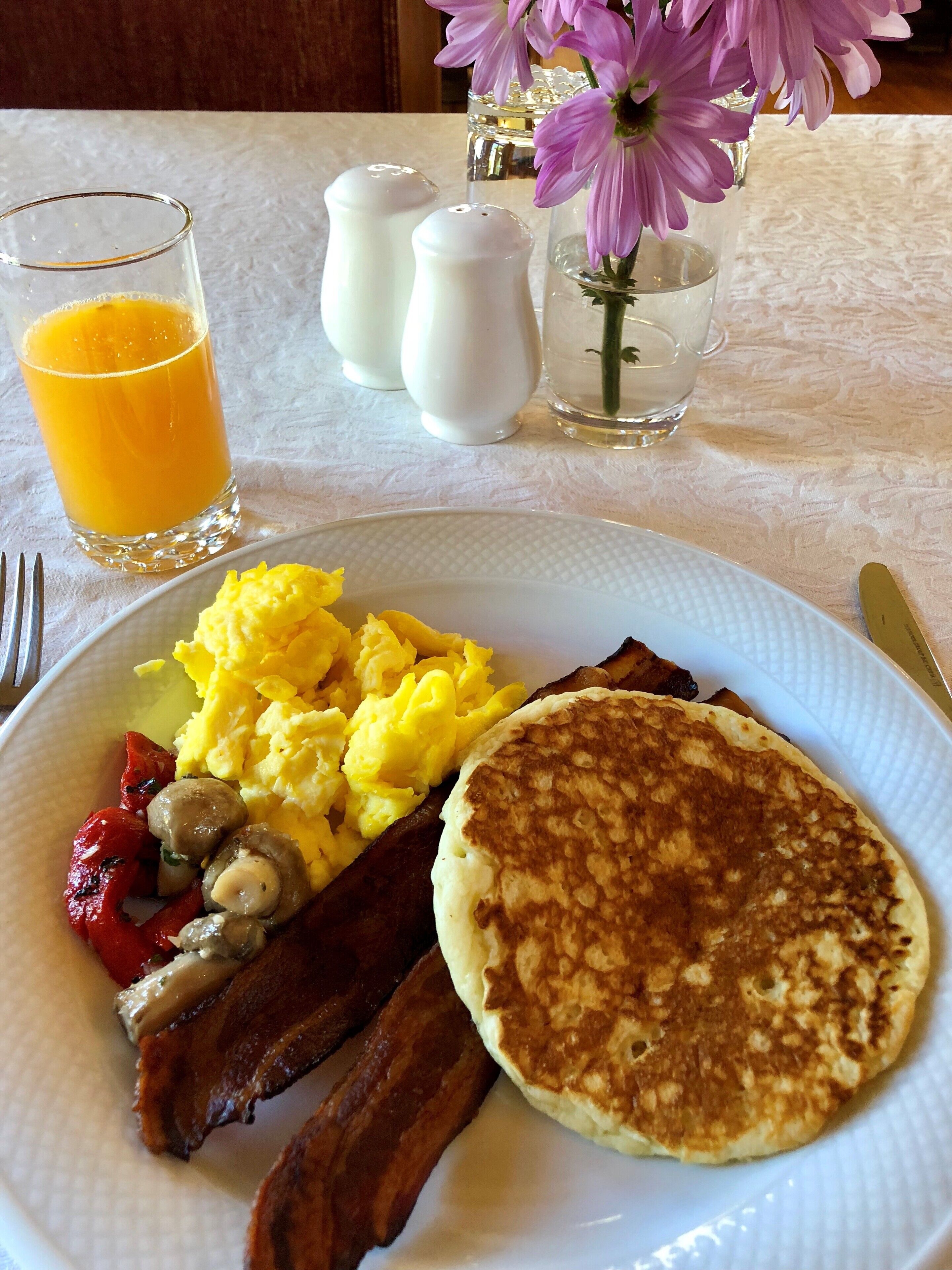 Breakfast buffet