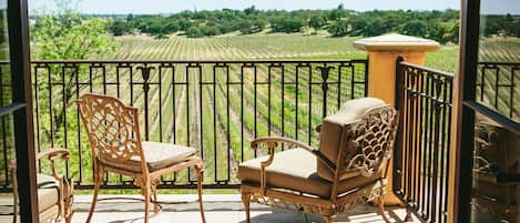 Nebbiollo Suite, 1 King Bed, Vineyard View | View from room