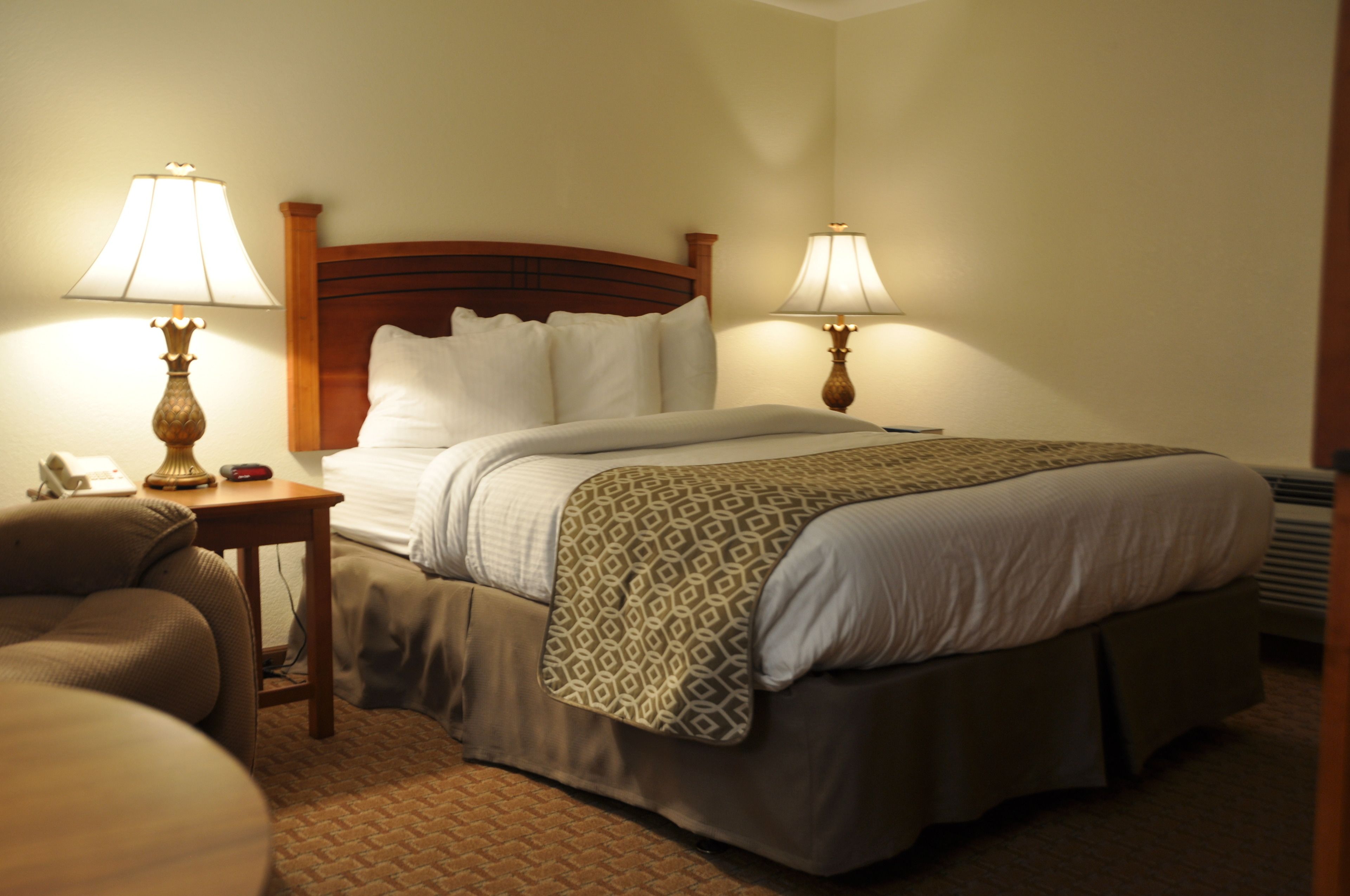 classic room, 1 bedroom, refrigerator & microwave, pool view | desk, blackout curtains, rollaway beds, free wifi