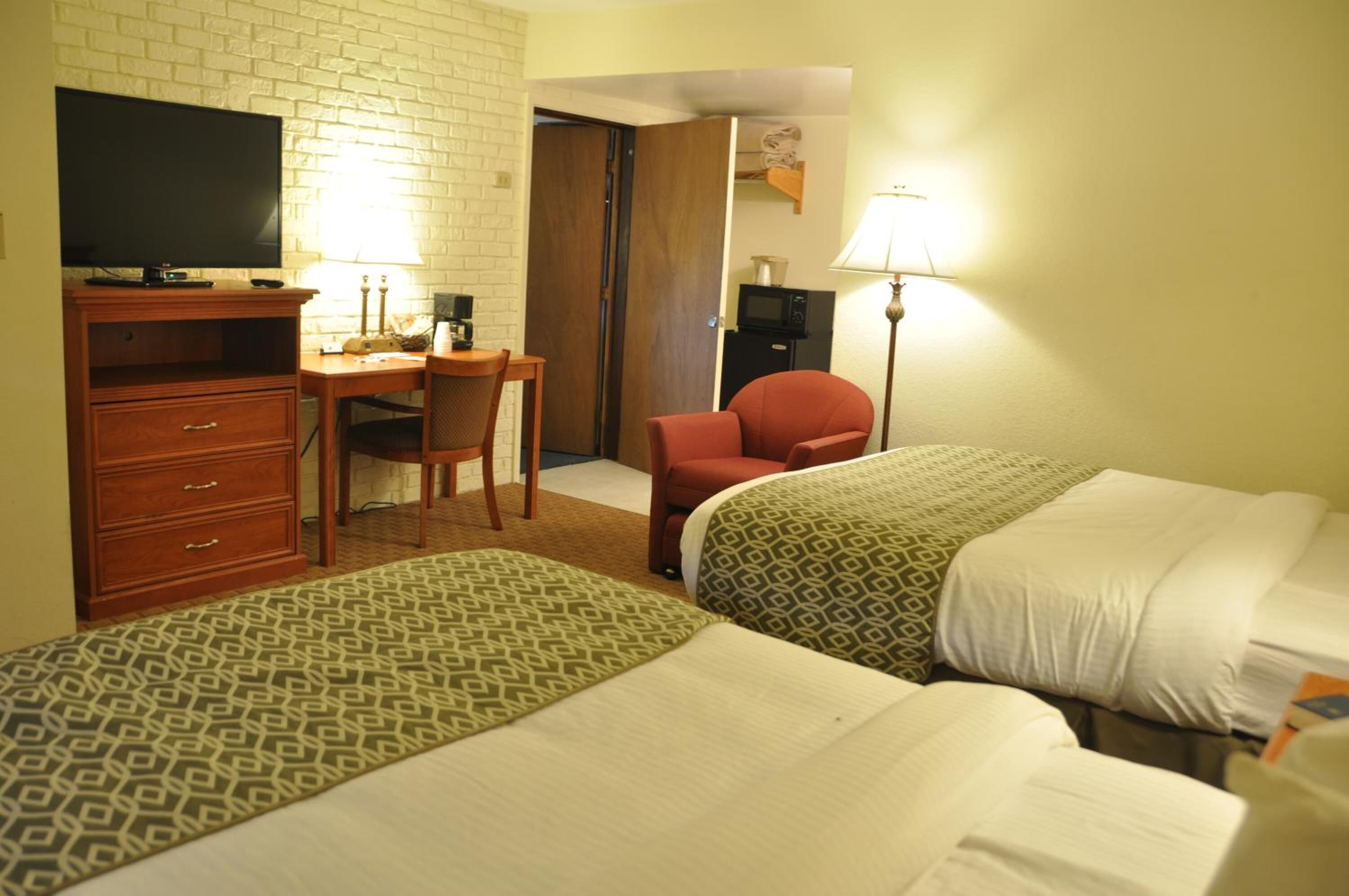 desk, blackout curtains, rollaway beds, free wifi