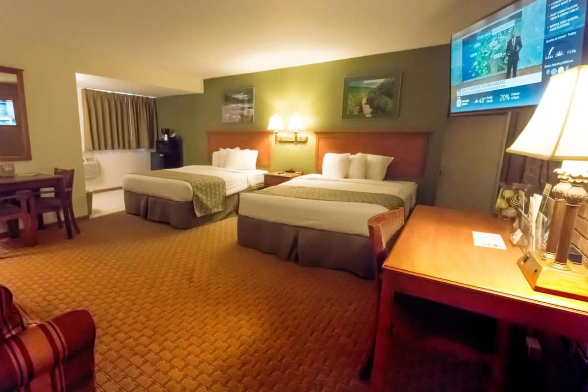 desk, blackout curtains, rollaway beds, free wifi