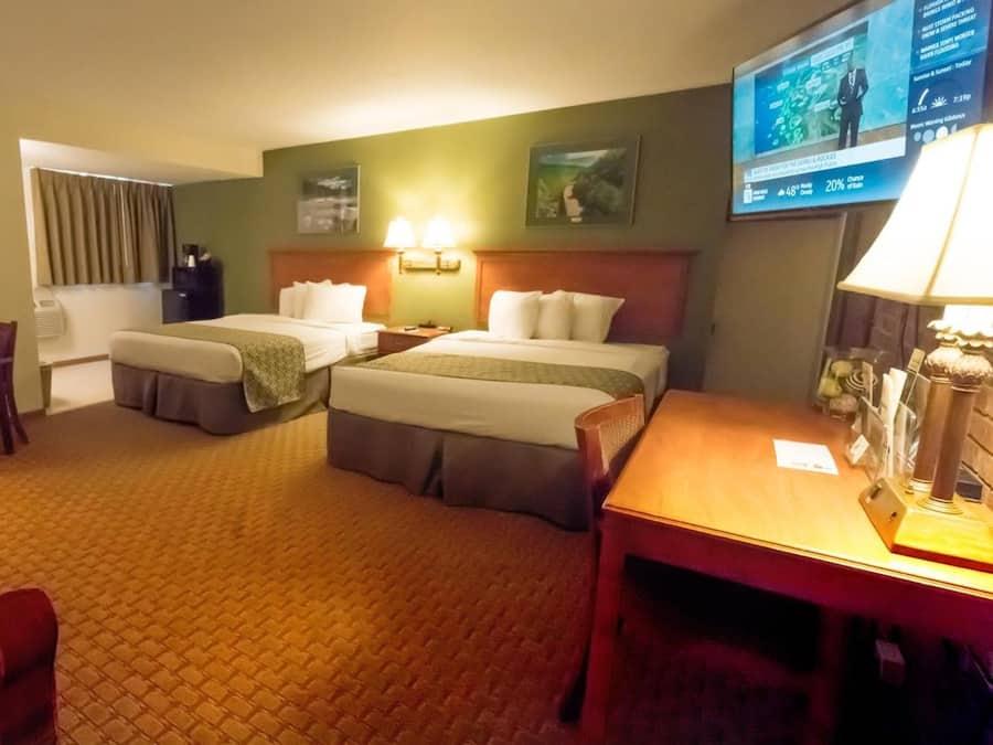 Desk, blackout curtains, rollaway beds, free WiFi