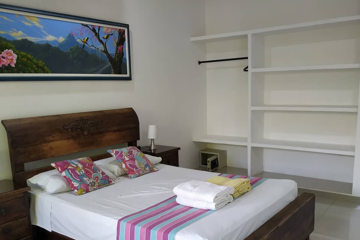1 dormitori, roba de llit d'alta qualitat i minibar