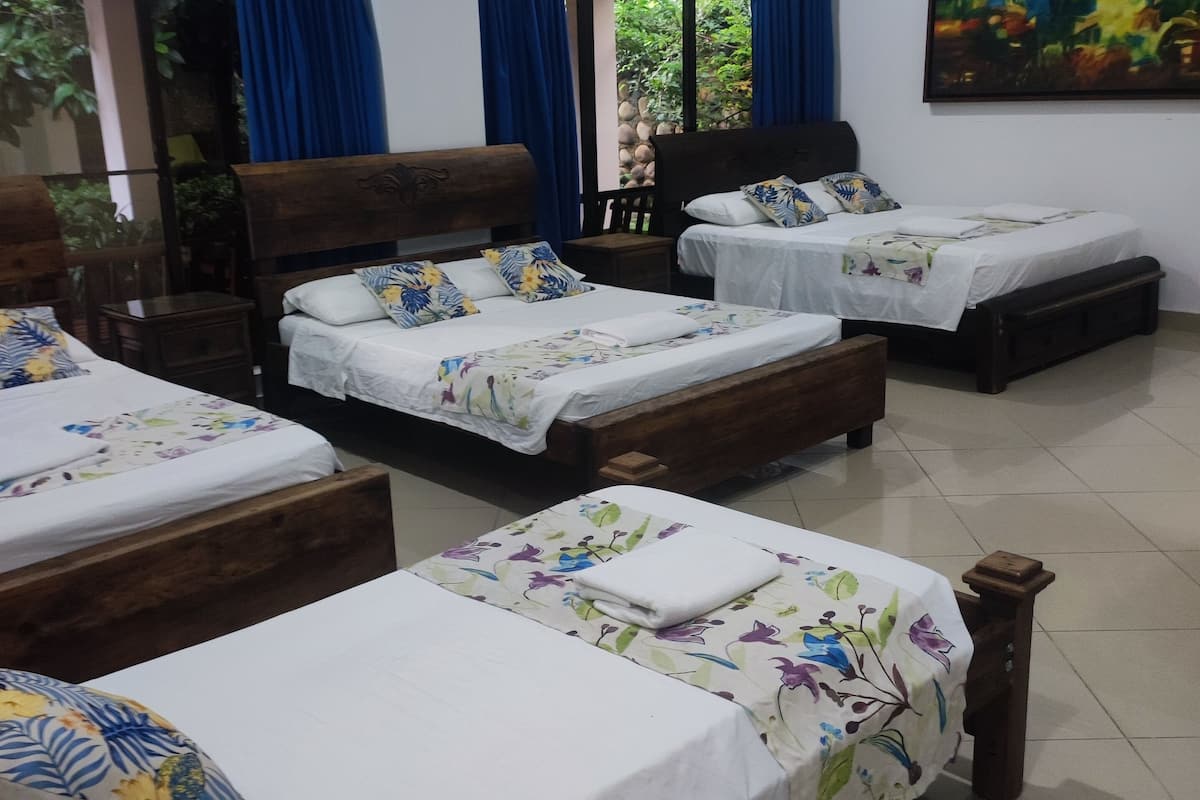 1 bedroom, premium bedding, minibar, in-room safe