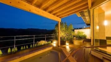 Bồn tắm spa ngoài trời