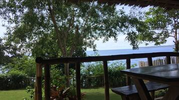 Cottage Tradisional | Pemandangan pantai/laut