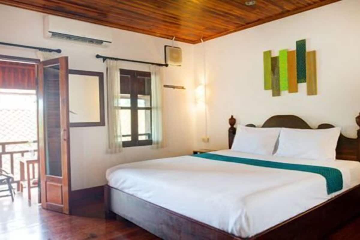 In-room safe, desk, free cribs/infant beds, free WiFi