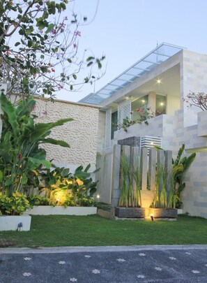 Exterior - Nikaya Villa (Legian)