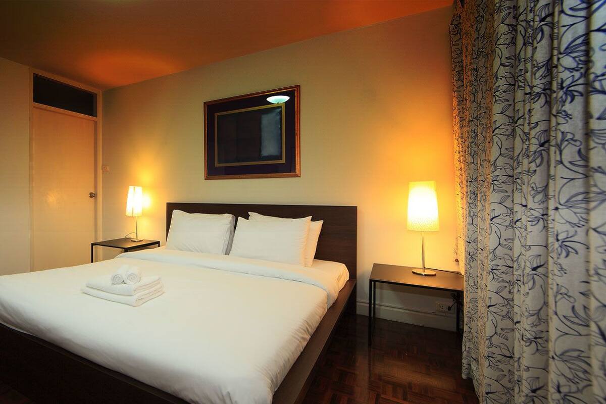 Veranda Suite Room  | 客房內保險箱、書桌、折疊床/加床、免費無線上網