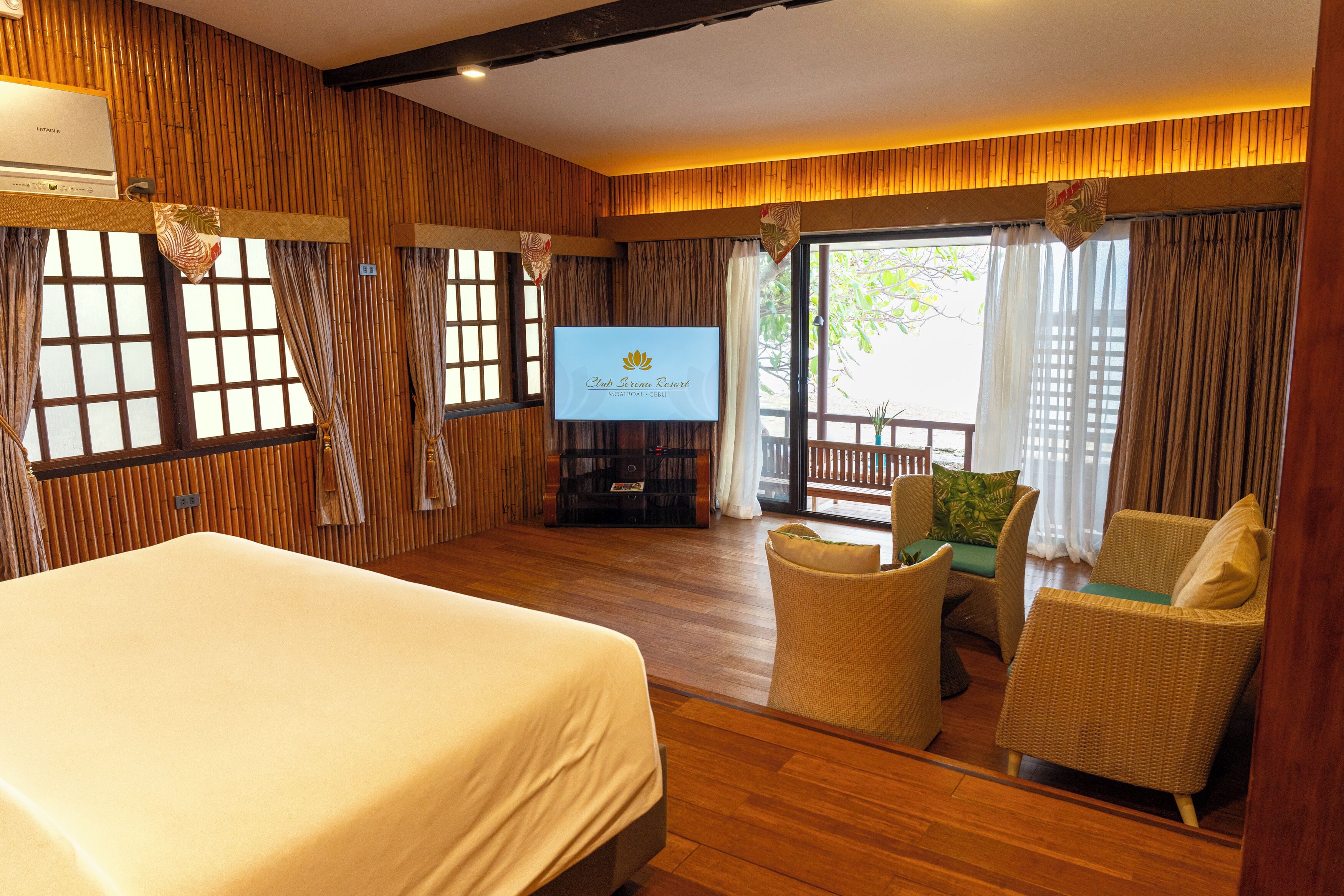 Minibar, wifi gratis y ropa de cama 