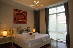  3 Bedrooms Nagawari Mantra Pool Villa - 2  | Peralatan tempat tidur premium, dihias secara berasingan 