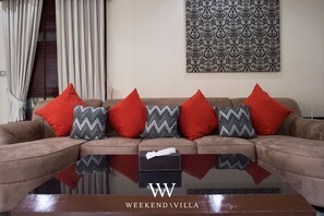Living room - Weekend Villa - Nagawari Mantra Pool Villa (Sattahip)