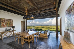 Televisión LCD, tablet, reproductor de DVD