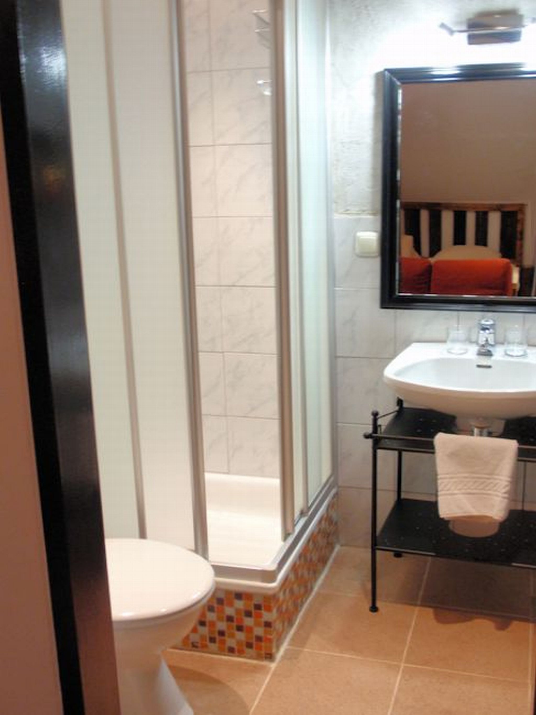 Appartement Familial, 2 chambres, vue jardin, côté jardin | Salle de bain