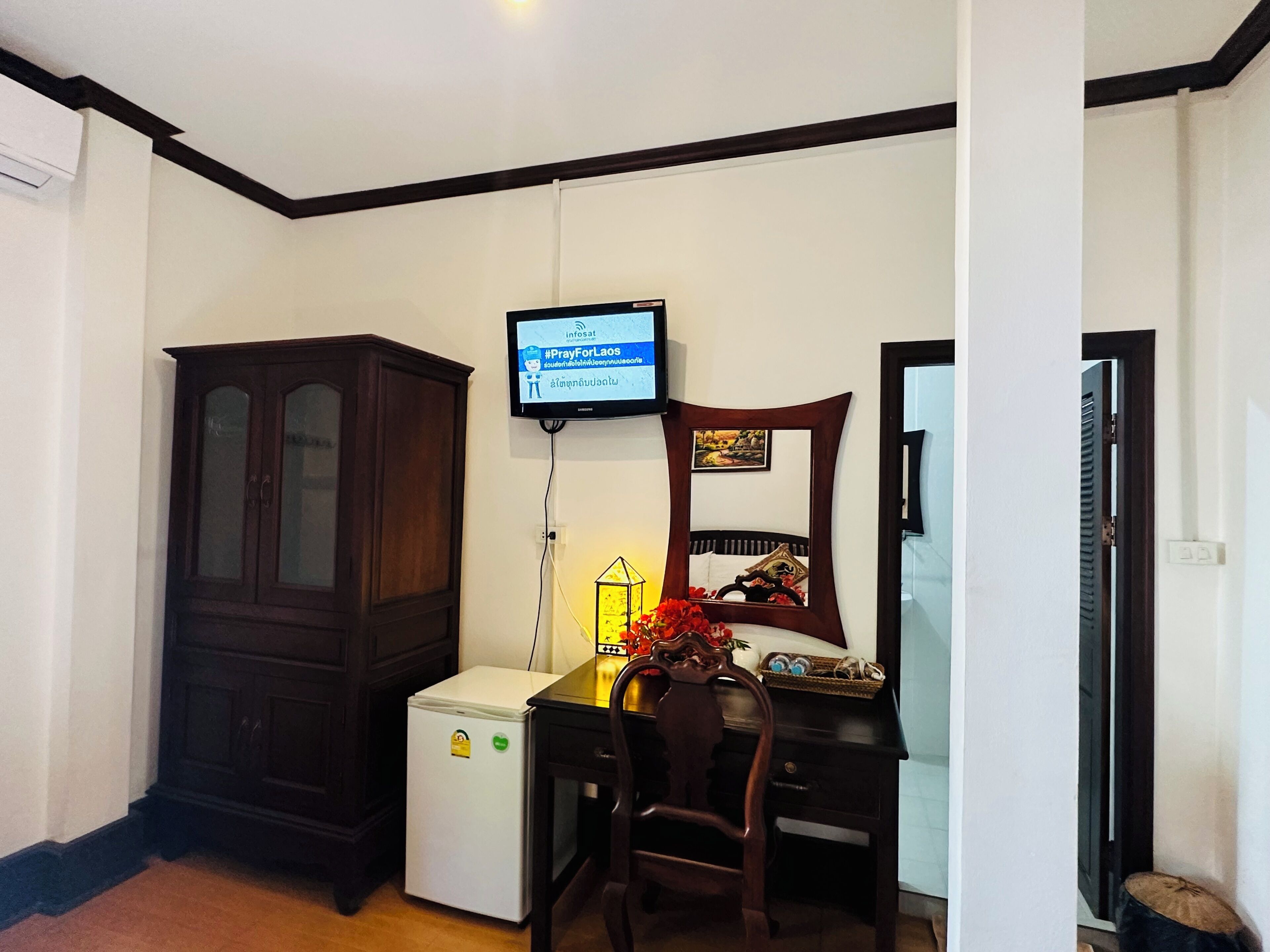 superior twin room | egyptian cotton sheets, premium bedding, down duvets, pillow-top beds