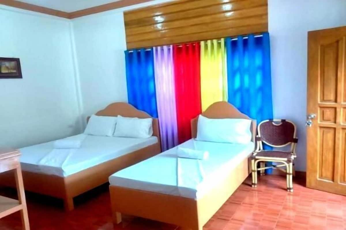 Desk, WiFi (free), bed sheets