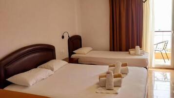 Standard Studio | 2 bedrooms, desk, blackout drapes, soundproofing