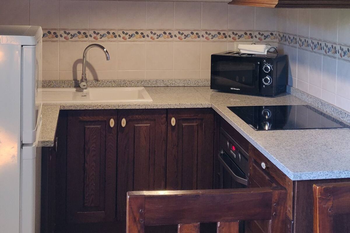 bungalow, 2 bedrooms | private kitchen | fridge, microwave, coffee/tea maker, toaster